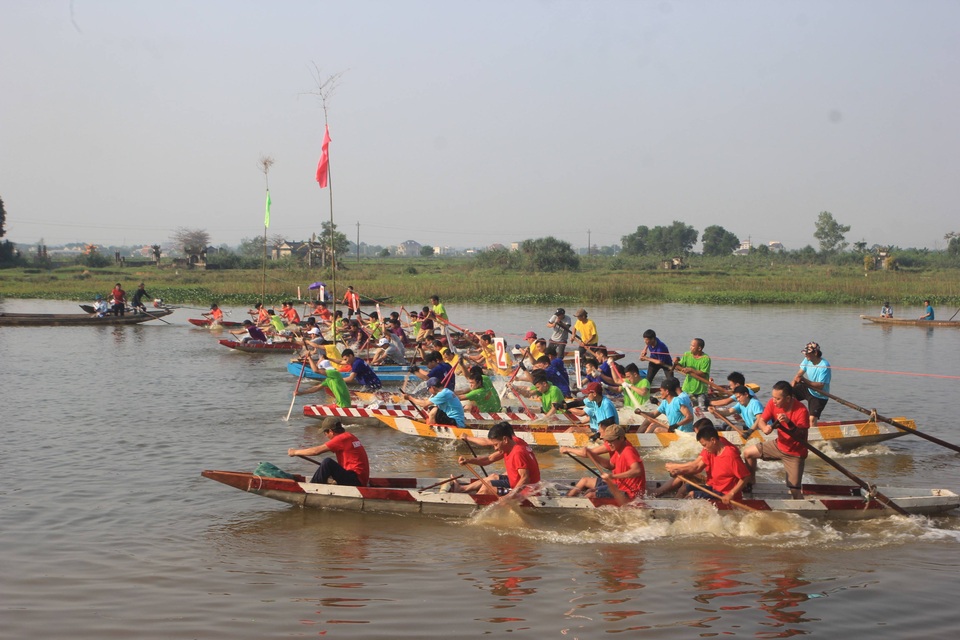 Sôi nổi Lễ hội đua thuyền đầu Xuân - 1 Sôi nổi Lễ hội đua thuyền đầu Xuân - 1