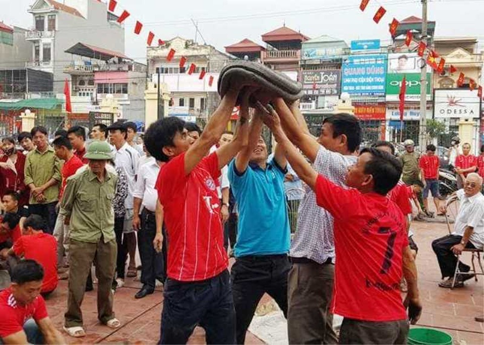 phao dat 1.jpg phao dat 1.jpg