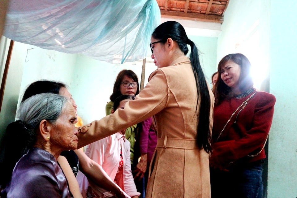 Vụ 6 học sinh đuối nước: “Mẹ mua cặp mới, ai dùng con ơi!” - 2 Vụ 6 học sinh đuối nước: “Mẹ mua cặp mới, ai dùng con ơi!” - 2