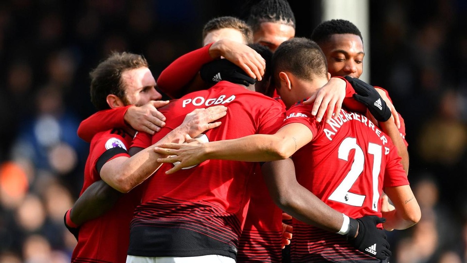 Fulham 0-3 Man Utd: Cú đúp của Pogba - 1 Fulham 0-3 Man Utd: Cú đúp của Pogba - 1