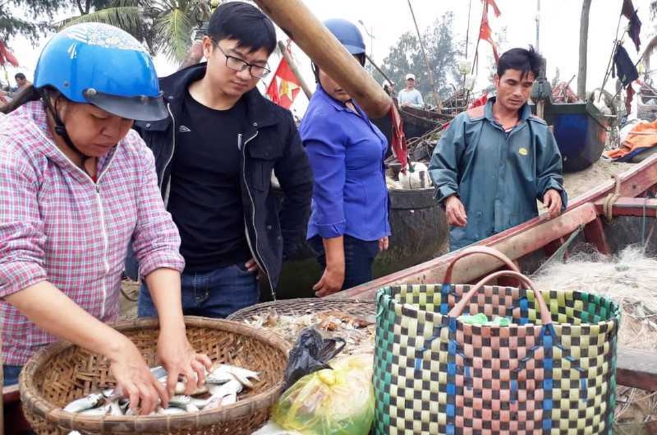 Thanh Hoá: Ngư dân đón “lộc biển” đầu năm - 6 Thanh Hoá: Ngư dân đón “lộc biển” đầu năm - 6