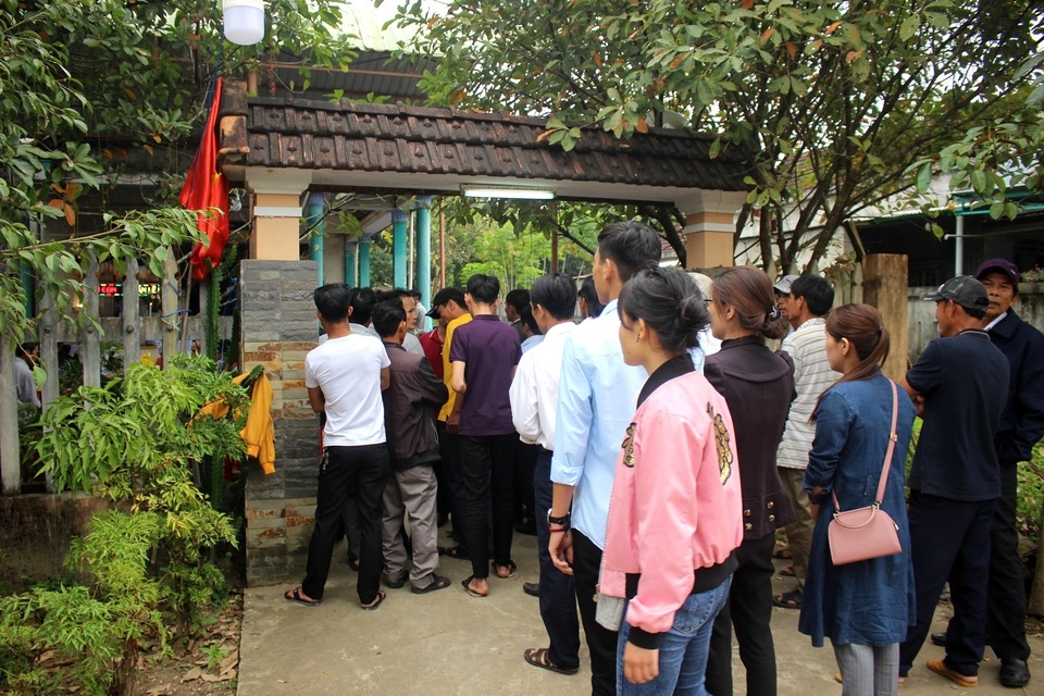 Vụ 6 học sinh đuối nước: “Mẹ mua cặp mới, ai dùng con ơi!” - 8 Vụ 6 học sinh đuối nước: “Mẹ mua cặp mới, ai dùng con ơi!” - 8