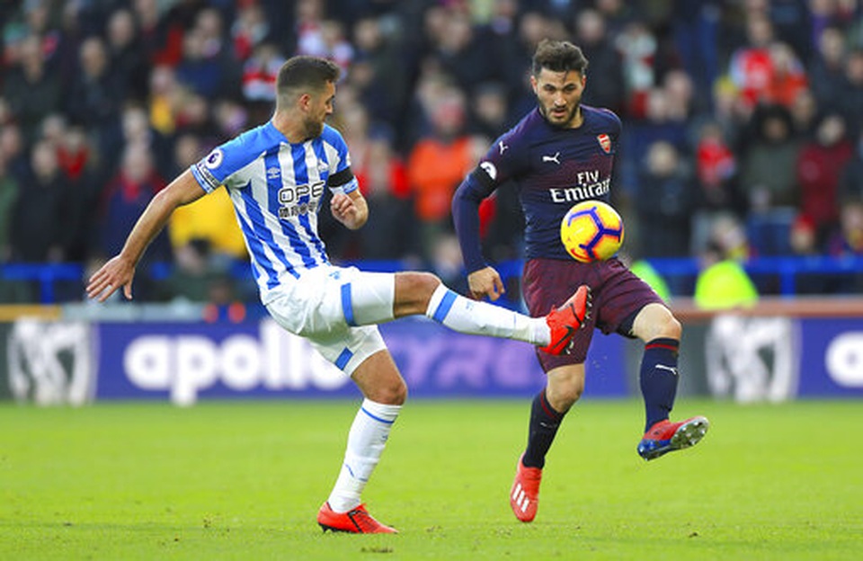 Huddersfield 1-2 Arsenal: Pháo thủ áp sát tốp 4 - 2 Huddersfield 1-2 Arsenal: Pháo thủ áp sát tốp 4 - 2