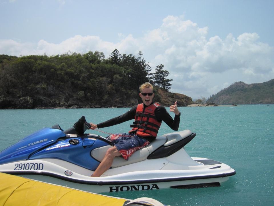 Nghề lạ: Được trả lương hàng trăm triệu đồng để... du lịch miễn phí - 1