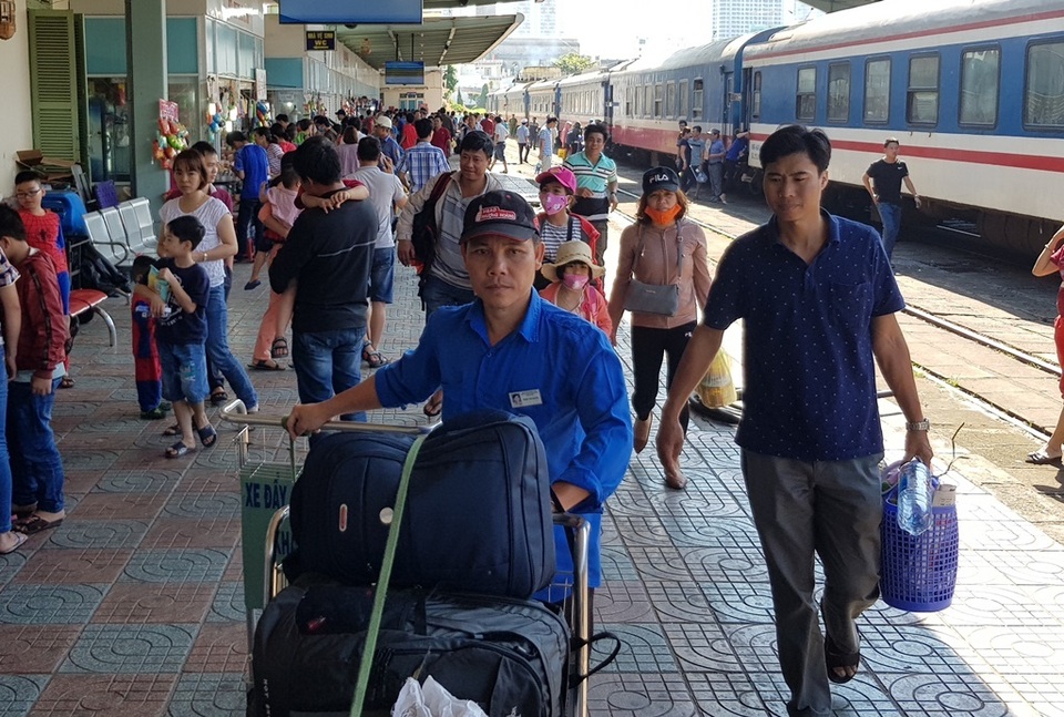 Hết Tết, Tàu vào Nam đông nghẹt, ra Bắc trống rỗng - 3 Hết Tết, Tàu vào Nam đông nghẹt, ra Bắc trống rỗng - 3