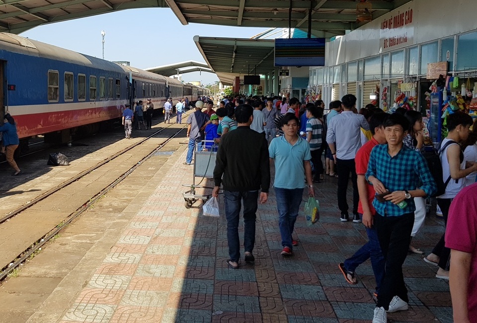 Hết Tết, Tàu vào Nam đông nghẹt, ra Bắc trống rỗng - 6 Hết Tết, Tàu vào Nam đông nghẹt, ra Bắc trống rỗng - 6