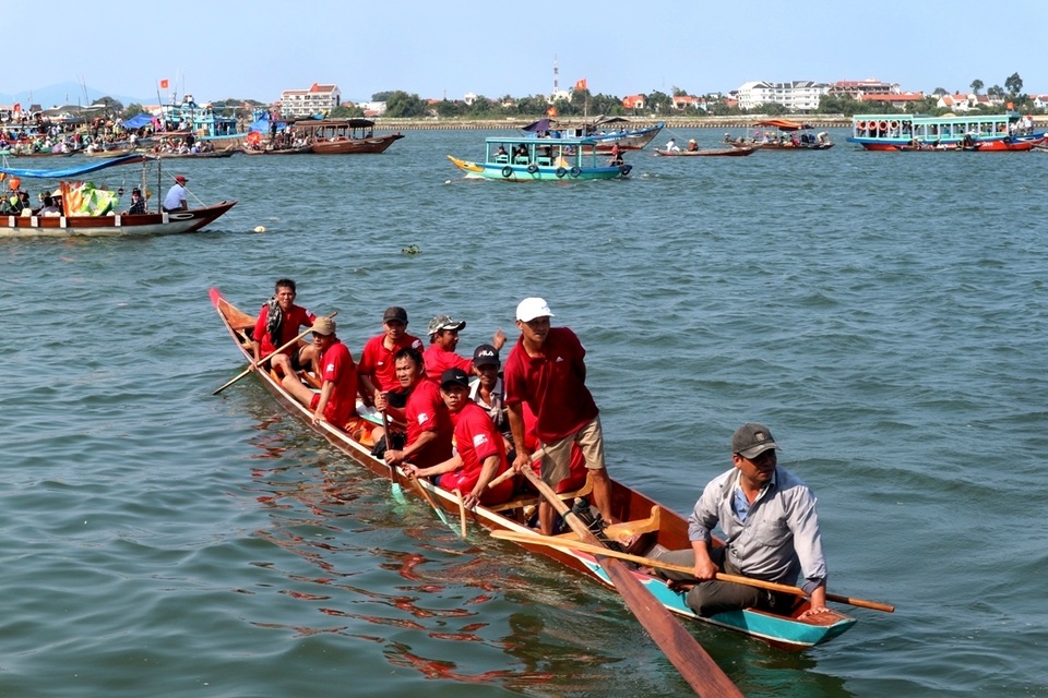 Đua ghe đầu xuân ở Hội An Đua ghe đầu xuân ở Hội An