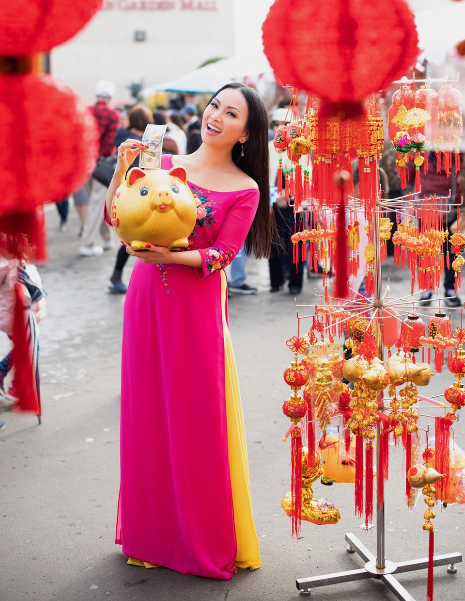 Ca sĩ tỷ phú Hà Phương chia sẻ cách đón Tết tại Mỹ - 3