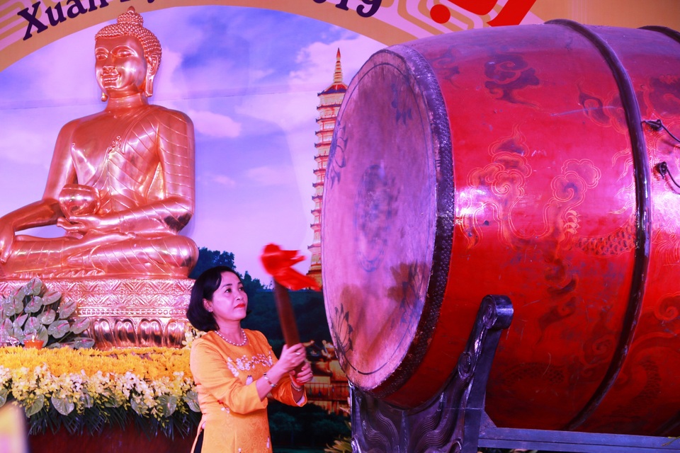 Chính thức khai hội ngôi chùa lớn nhất Việt Nam - 5 Chính thức khai hội ngôi chùa lớn nhất Việt Nam - 5