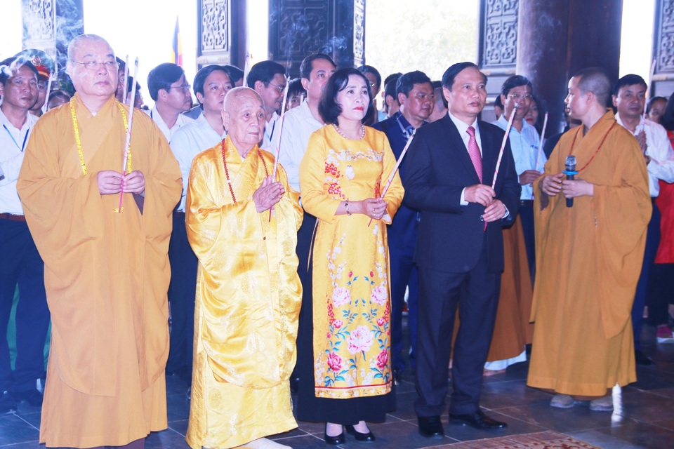 Chính thức khai hội ngôi chùa lớn nhất Việt Nam - 8 Chính thức khai hội ngôi chùa lớn nhất Việt Nam - 8