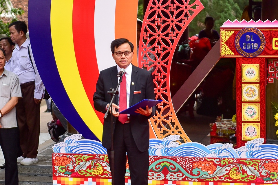 50.000 du khách đổ về chùa Hương ngày khai hội - 5 50.000 du khách đổ về chùa Hương ngày khai hội - 5