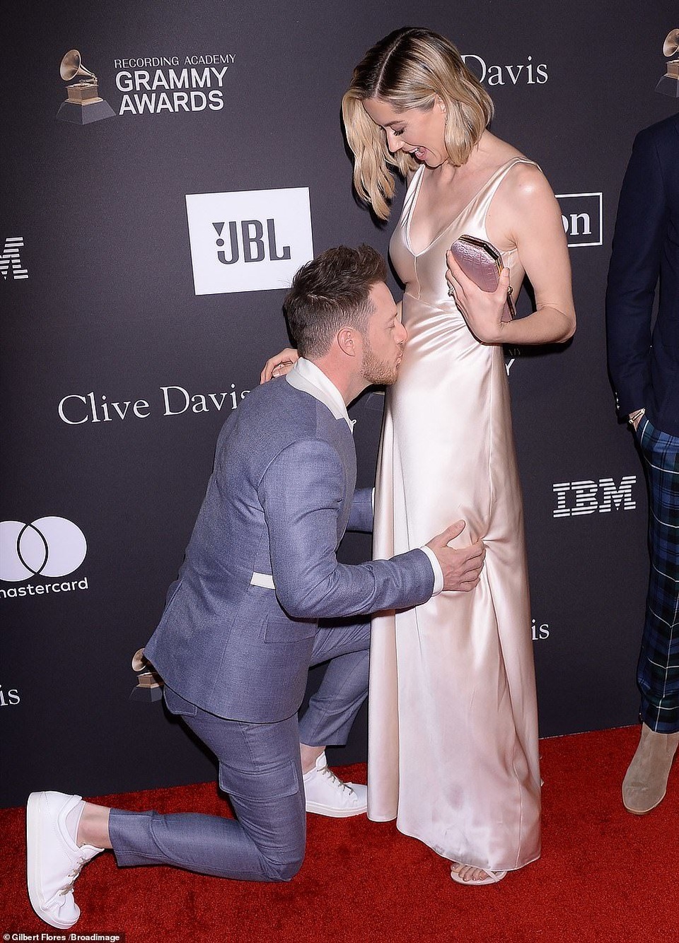 Kylie Jenner tình tứ bên Travis Scott - 29 Kylie Jenner tình tứ bên Travis Scott - 29