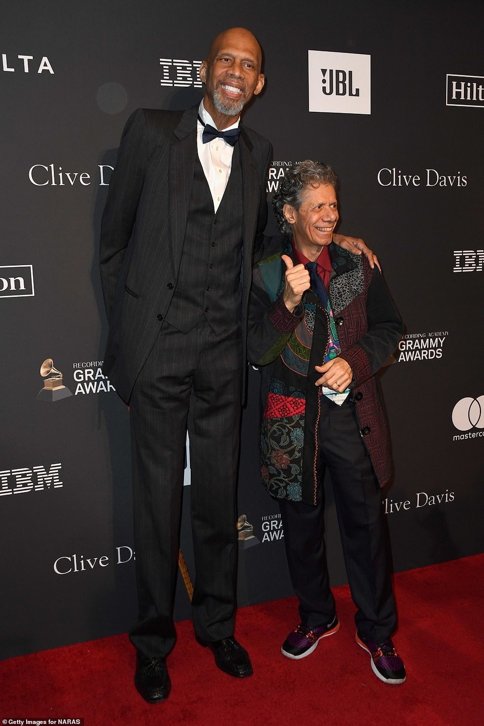 Kylie Jenner tình tứ bên Travis Scott - 36 Kylie Jenner tình tứ bên Travis Scott - 36