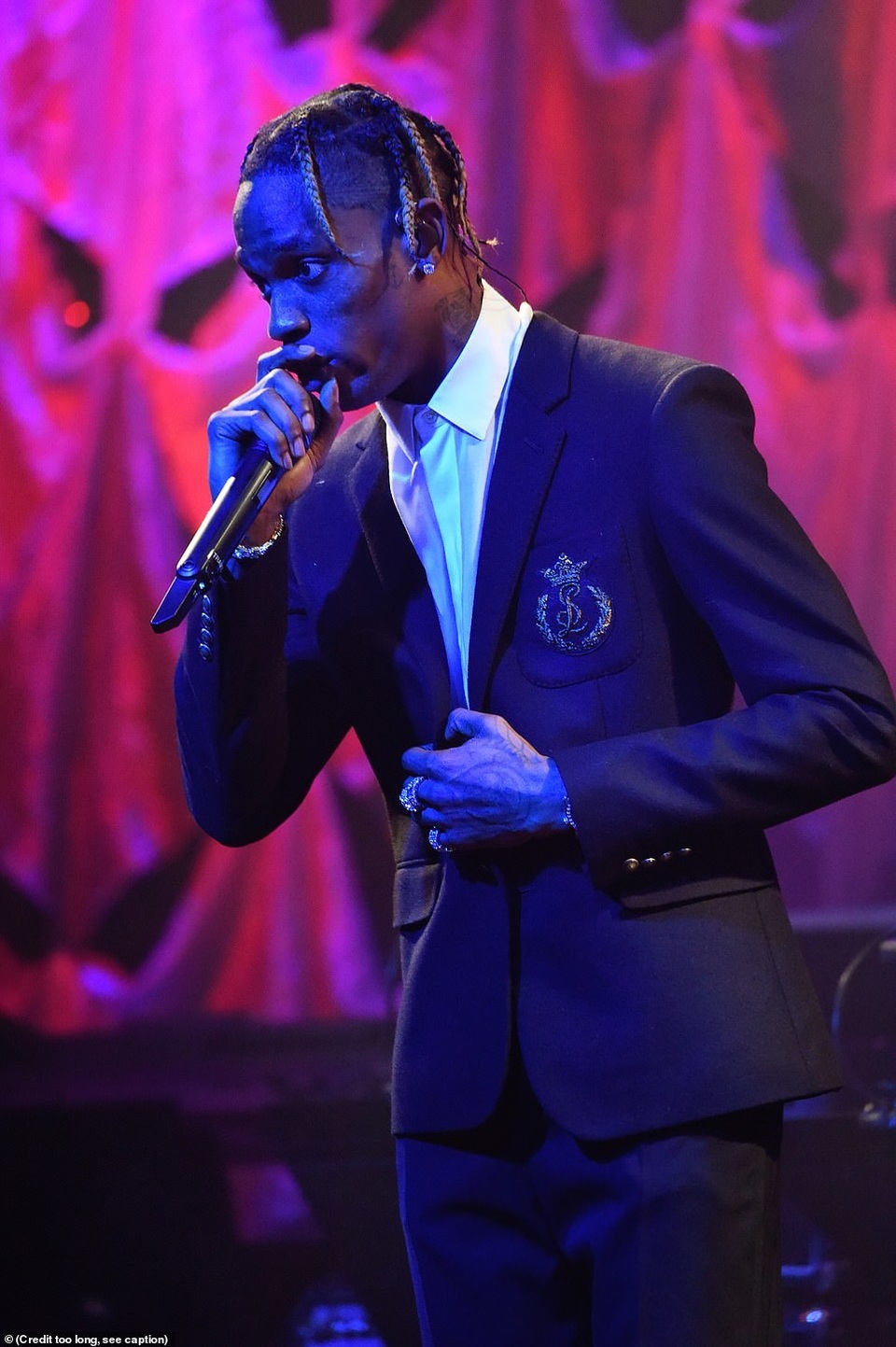 Kylie Jenner tình tứ bên Travis Scott - 55 Kylie Jenner tình tứ bên Travis Scott - 55