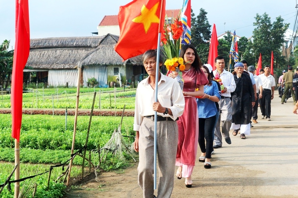 Về Trà Quế xem hội Cầu Bông và làm nông dân - 1 Về Trà Quế xem hội Cầu Bông và làm nông dân - 1