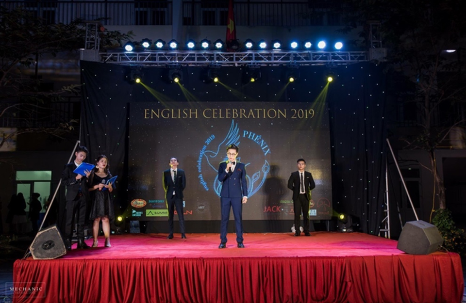 Học sinh chuyên Khoa học Tự nhiên chứng tỏ bản lĩnh “đa tài” qua English Celebration 2019 - 3 Học sinh chuyên Khoa học Tự nhiên chứng tỏ bản lĩnh “đa tài” qua English Celebration 2019 - 3