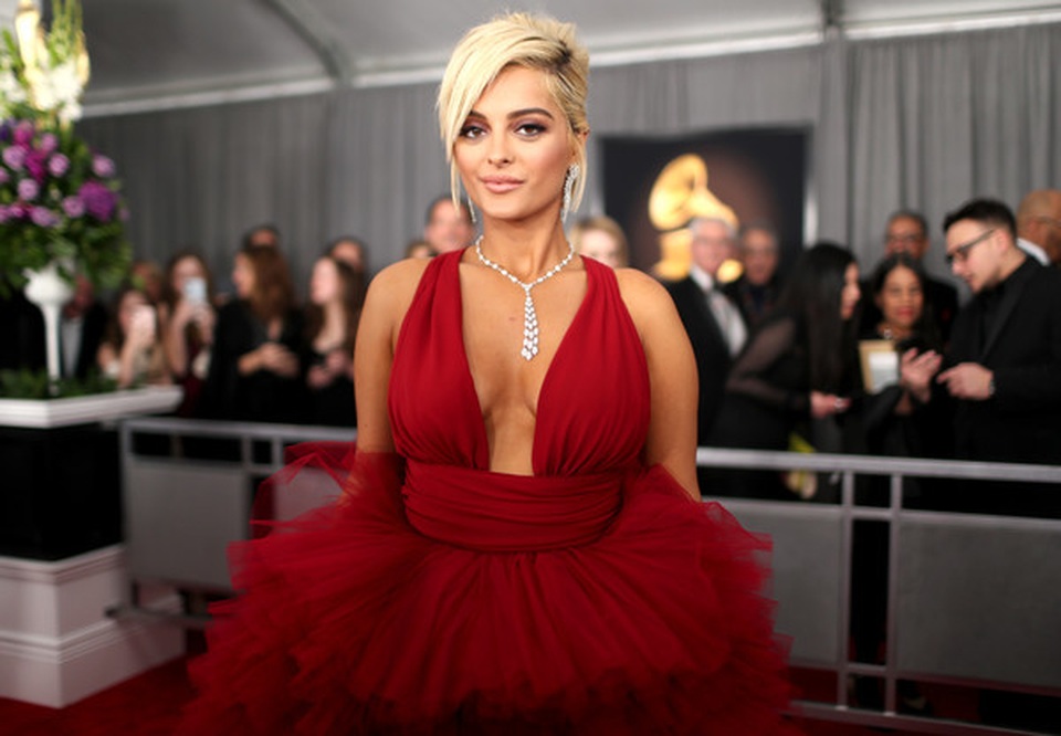 Người đẹp lộng lẫy váy áo trên thảm đỏ Grammy 2019 - 14 Người đẹp lộng lẫy váy áo trên thảm đỏ Grammy 2019 - 14