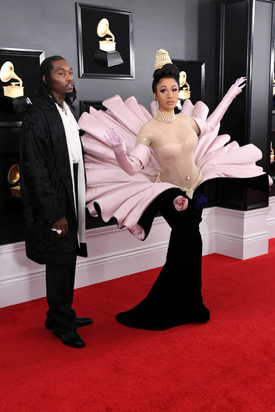 Người đẹp lộng lẫy váy áo trên thảm đỏ Grammy 2019 - 10 Người đẹp lộng lẫy váy áo trên thảm đỏ Grammy 2019 - 10