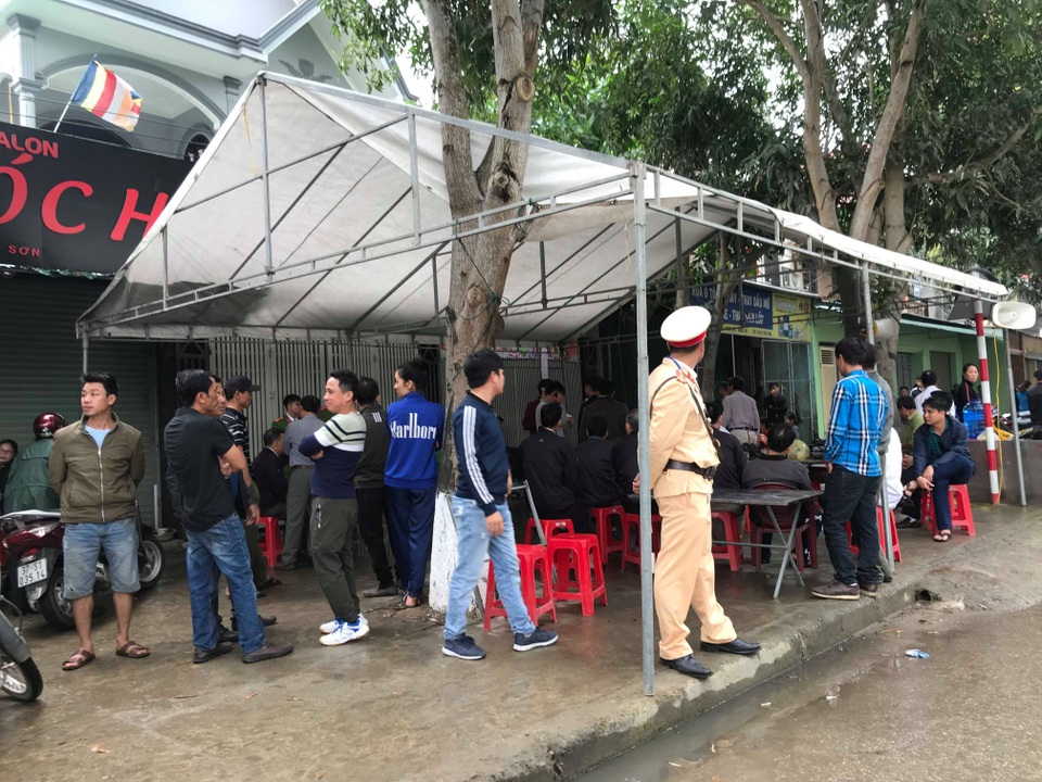 Vợ chồng thương vong bởi nghịch tử - 2 Vợ chồng thương vong bởi nghịch tử - 2