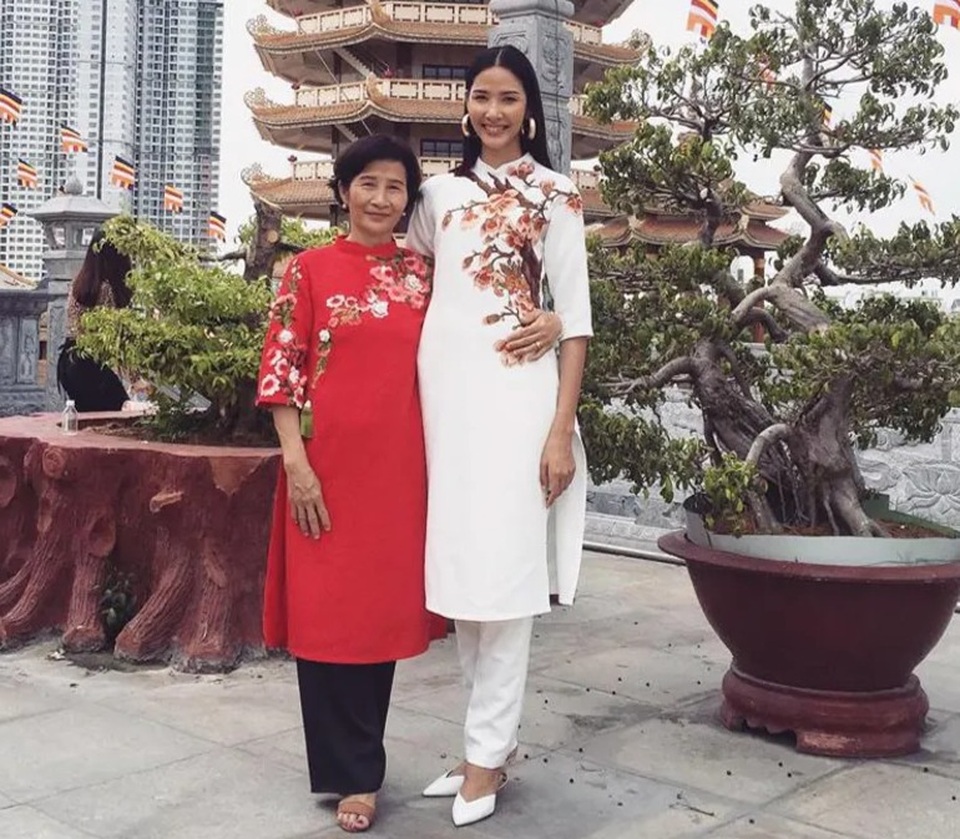 Sao Việt đi đâu, làm gì trong những ngày Xuân Kỷ Hợi? - 6 Sao Việt đi đâu, làm gì trong những ngày Xuân Kỷ Hợi? - 6