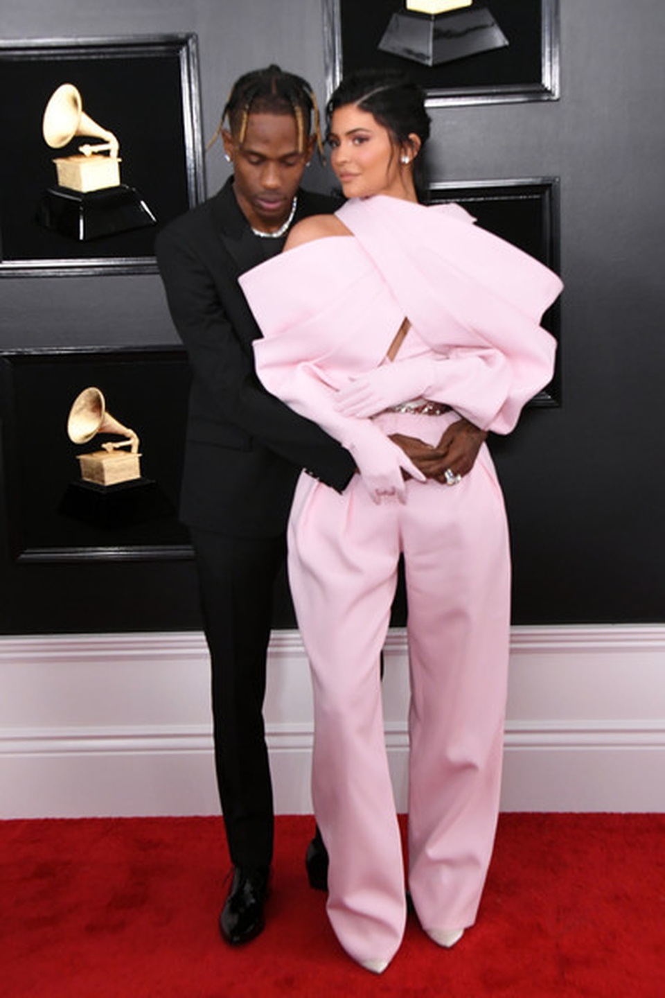 Người đẹp lộng lẫy váy áo trên thảm đỏ Grammy 2019 - 55 Người đẹp lộng lẫy váy áo trên thảm đỏ Grammy 2019 - 55