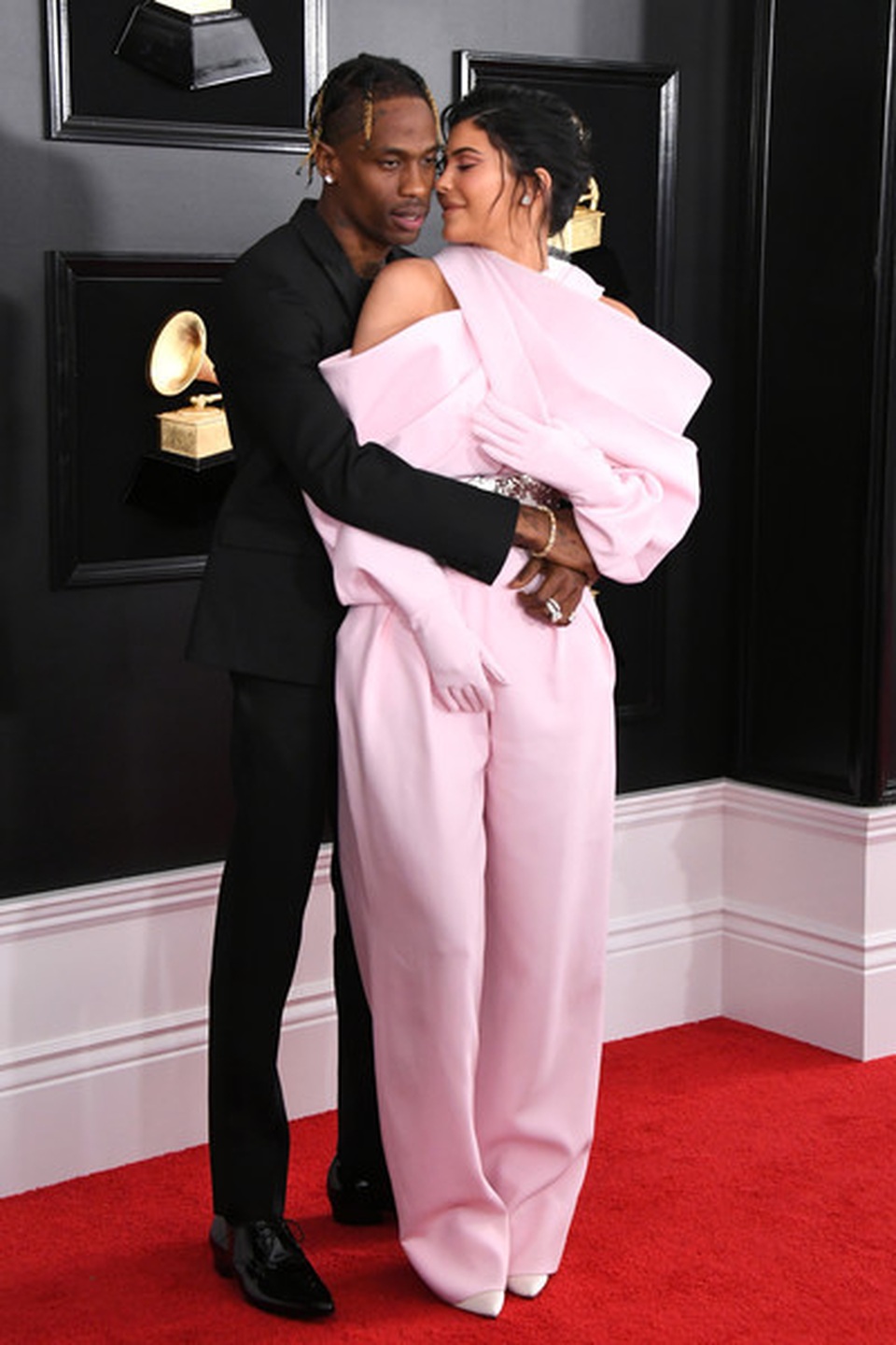Người đẹp lộng lẫy váy áo trên thảm đỏ Grammy 2019 - 54 Người đẹp lộng lẫy váy áo trên thảm đỏ Grammy 2019 - 54