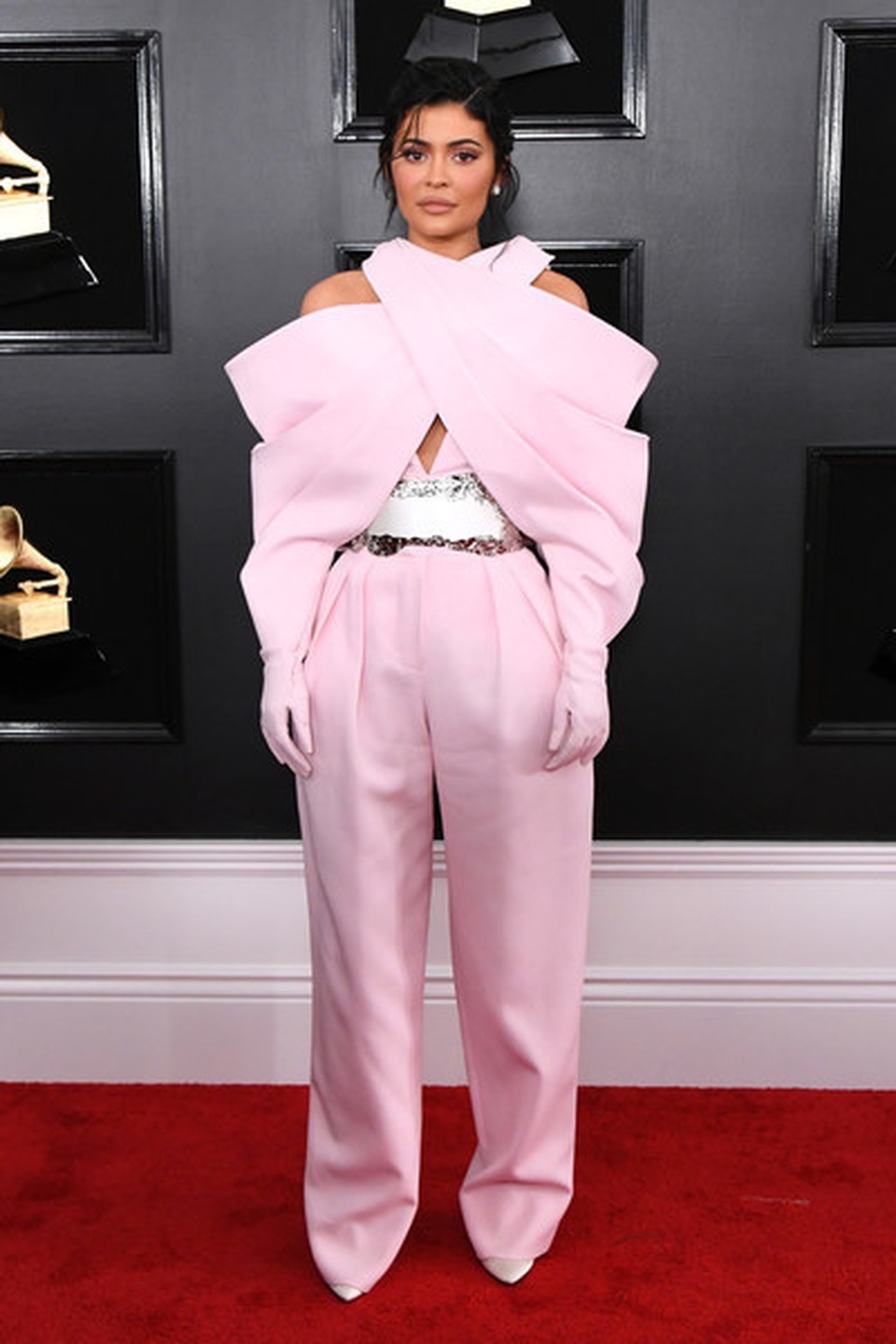 Người đẹp lộng lẫy váy áo trên thảm đỏ Grammy 2019 - 53 Người đẹp lộng lẫy váy áo trên thảm đỏ Grammy 2019 - 53