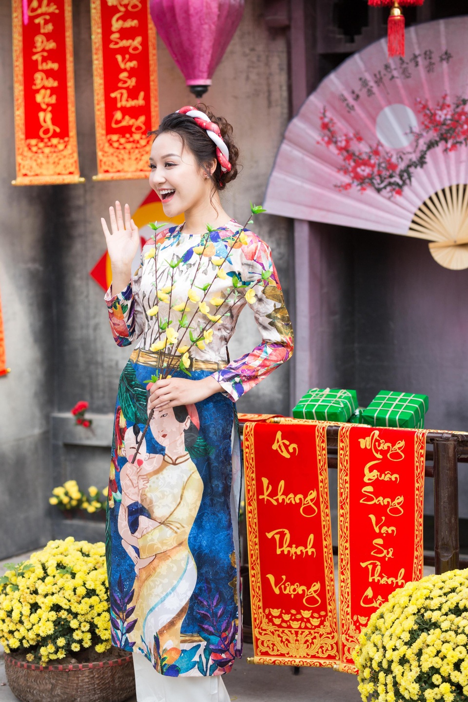 Thu Thuy 1.jpg Thu Thuy 1.jpg