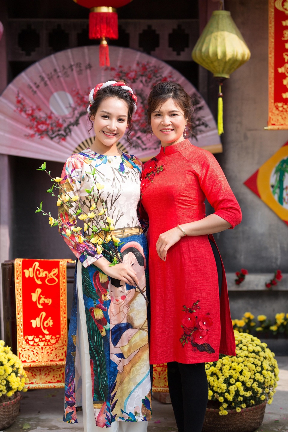 Thu Thuy 2.jpg Thu Thuy 2.jpg