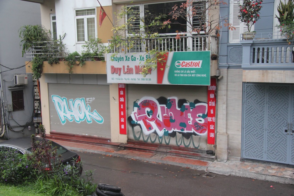 4.ve bay len tuong.jpg