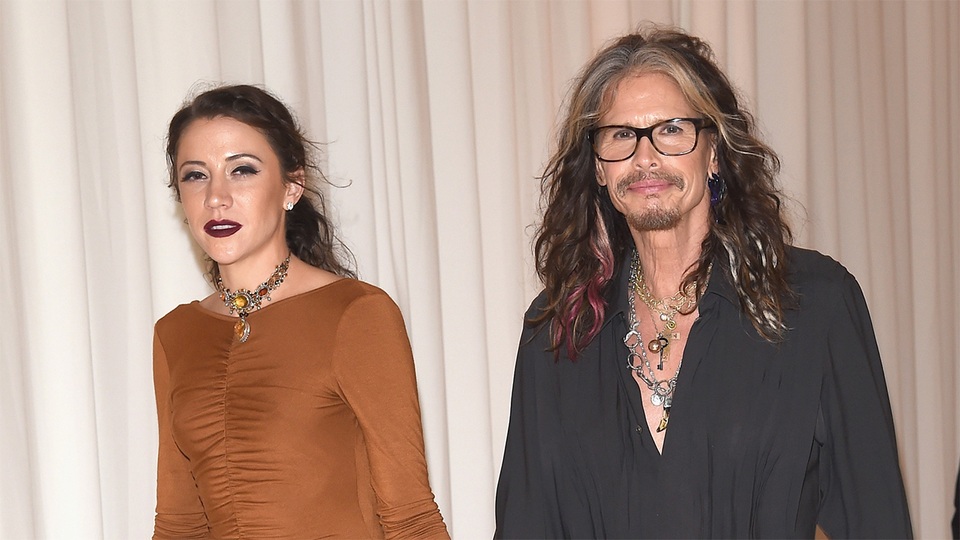 Rocker Steven Tyler hạnh phúc bên bạn gái kém 40 tuổi - 5 Rocker Steven Tyler hạnh phúc bên bạn gái kém 40 tuổi - 5