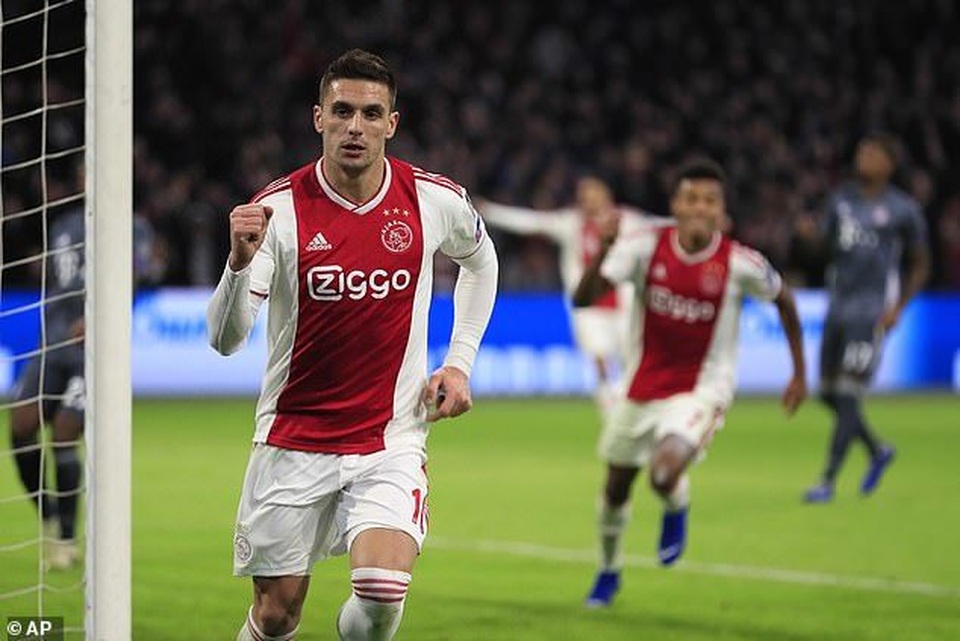Ajax.jpg Ajax.jpg