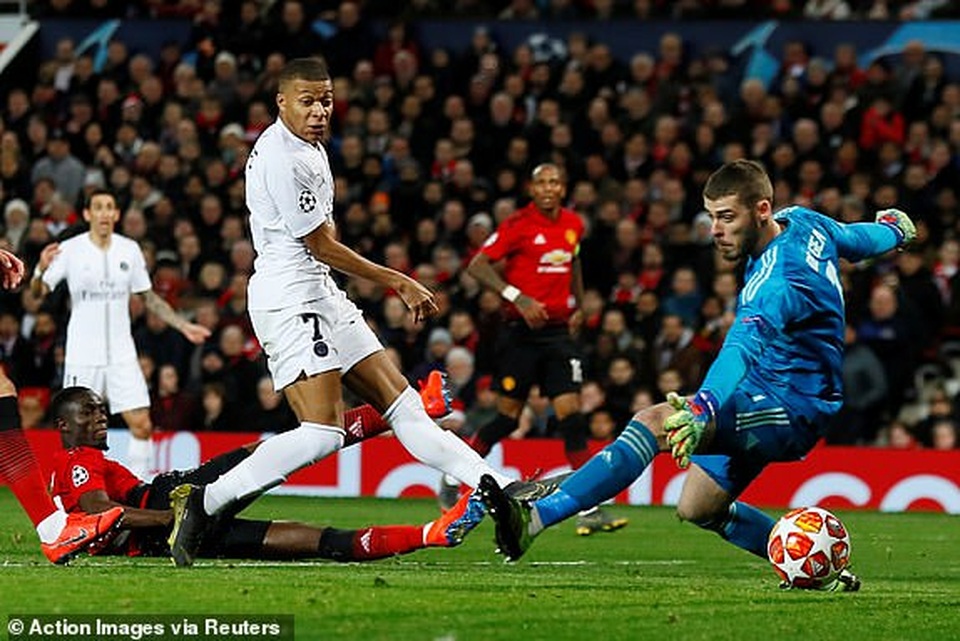 Man Utd 0-2 PSG: Pogba bị đuổi, Solskjaer nếm mùi thất bại - 6 Man Utd 0-2 PSG: Pogba bị đuổi, Solskjaer nếm mùi thất bại - 6