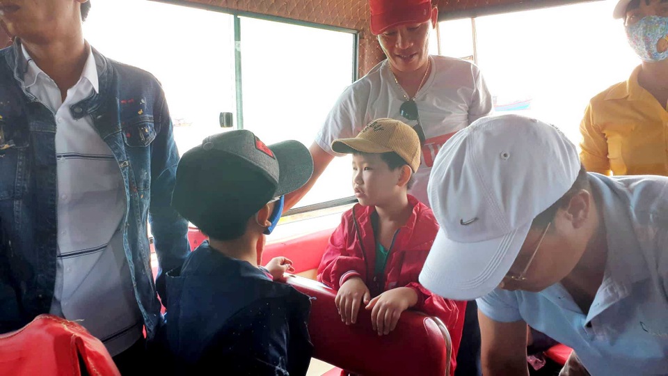 Hội An xử phạt tàu cao tốc chở khách quá quy định Hội An xử phạt tàu cao tốc chở khách quá quy định