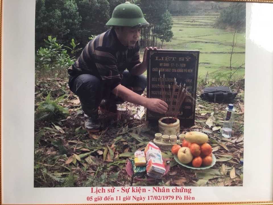 Lễ ăn hỏi đẫm nước mắt của 2 liệt sĩ đã hy sinh từ mùa xuân năm 1979 - 2 Lễ ăn hỏi đẫm nước mắt của 2 liệt sĩ đã hy sinh từ mùa xuân năm 1979 - 2