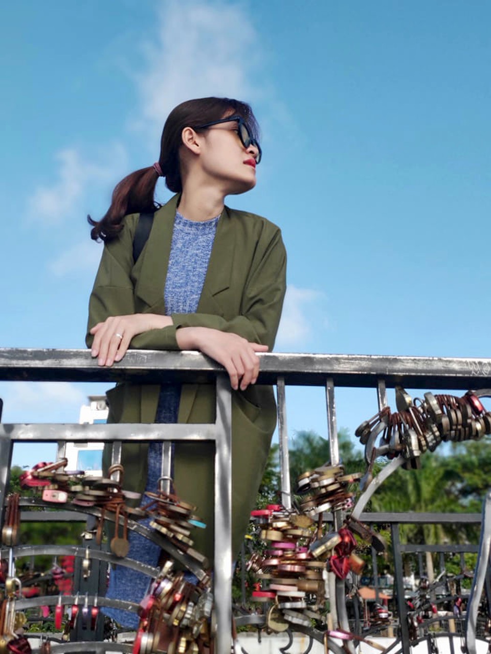 Đà Nẵng: Giới trẻ đổ xô đến cầu tình yêu nhân dịp lễ tình nhân 14/2 - 10 Đà Nẵng: Giới trẻ đổ xô đến cầu tình yêu nhân dịp lễ tình nhân 14/2 - 10