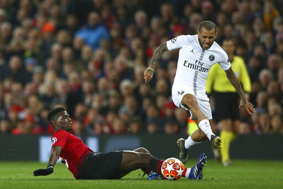 Man Utd 0-2 PSG: Pogba bị đuổi, Solskjaer nếm mùi thất bại - 5 Man Utd 0-2 PSG: Pogba bị đuổi, Solskjaer nếm mùi thất bại - 5