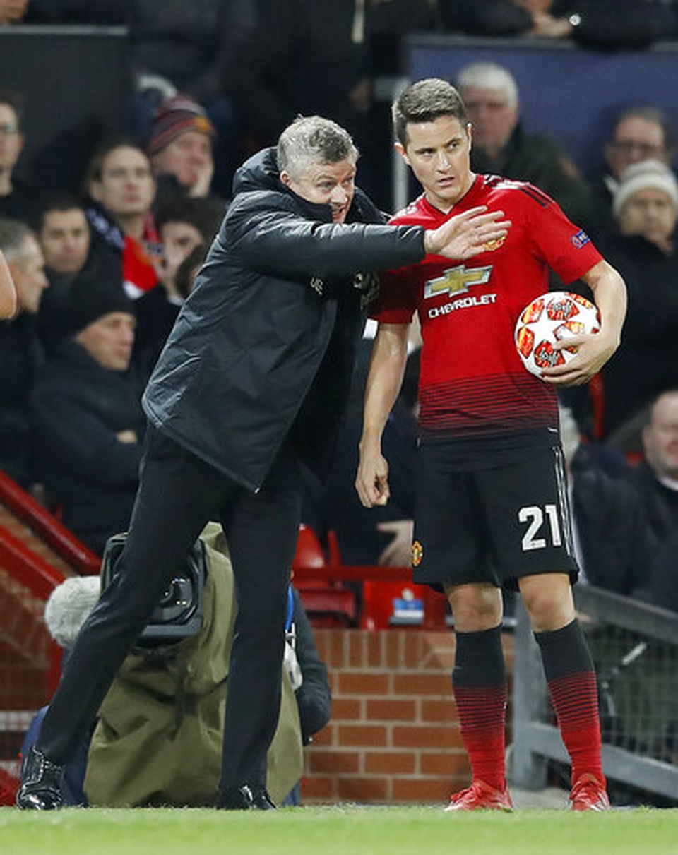 Man Utd 0-2 PSG: Pogba bị đuổi, Solskjaer nếm mùi thất bại - 10 Man Utd 0-2 PSG: Pogba bị đuổi, Solskjaer nếm mùi thất bại - 10