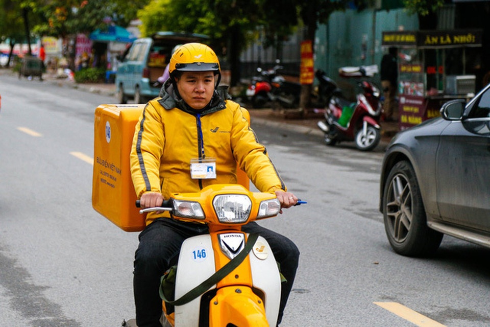 Bưu điện Việt Nam chuyển phát xuyên tết phục vụ cơ quan Đảng và Nhà nước - 3 Bưu điện Việt Nam chuyển phát xuyên tết phục vụ cơ quan Đảng và Nhà nước - 3