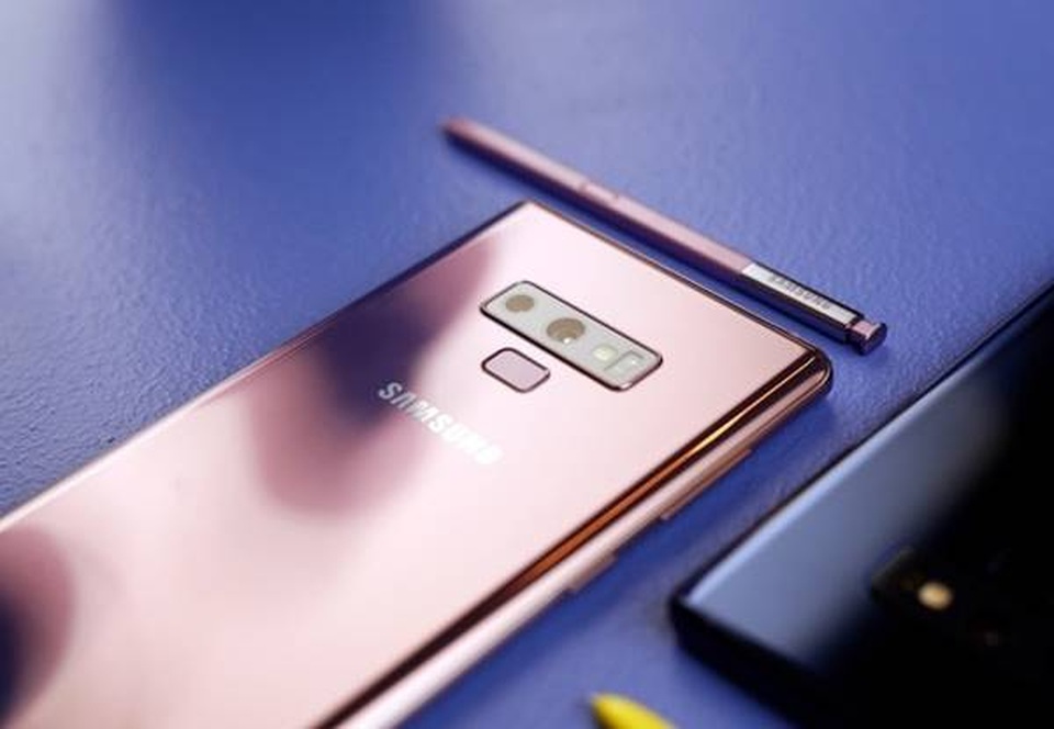 Gợi ý smartphone màu hường dành tặng bạn gái dịp Valentine - 3 Gợi ý smartphone màu hường dành tặng bạn gái dịp Valentine - 3