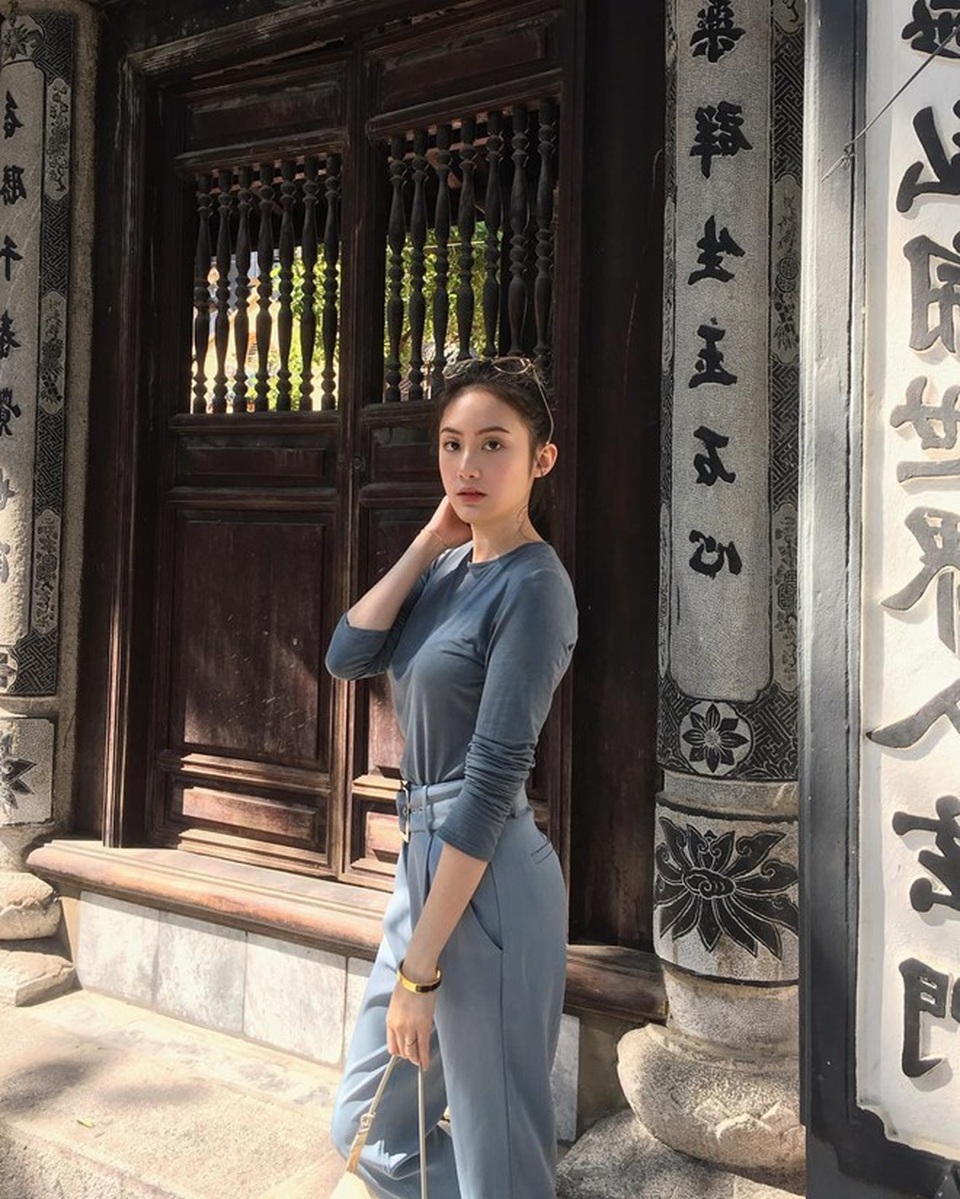 Hot girl Lào xinh đẹp ăn Tết ở Việt Nam gây bão mạng là ai? - 9 Hot girl Lào xinh đẹp ăn Tết ở Việt Nam gây bão mạng là ai? - 9
