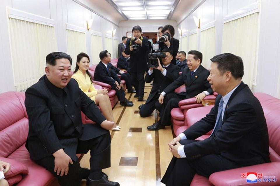 Đoàn tàu đặc biệt của ông Kim Jong-un - 5 Đoàn tàu đặc biệt của ông Kim Jong-un - 5