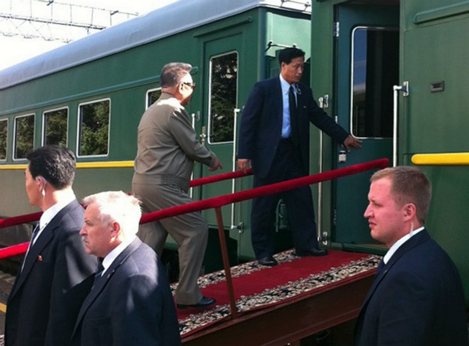 Đoàn tàu đặc biệt của ông Kim Jong-un - 2 Đoàn tàu đặc biệt của ông Kim Jong-un - 2