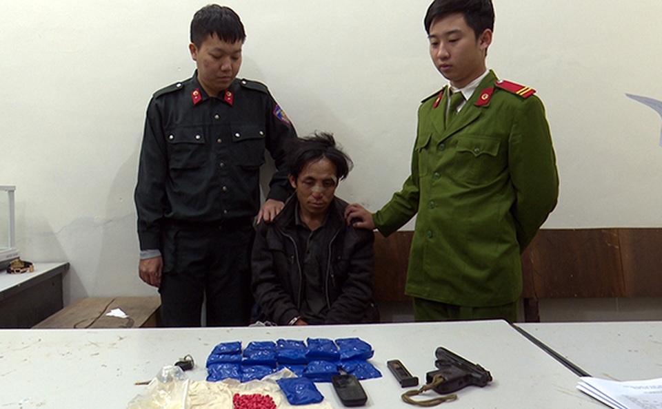 Trung úy Công an bị bắn trọng thương khi bắt giữ tội phạm ma túy - 1 Trung úy Công an bị bắn trọng thương khi bắt giữ tội phạm ma túy - 1