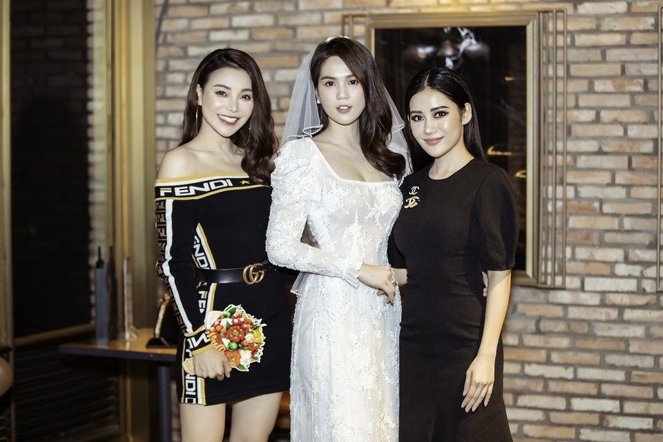 1. Tra Ngoc Hang (5).jpg