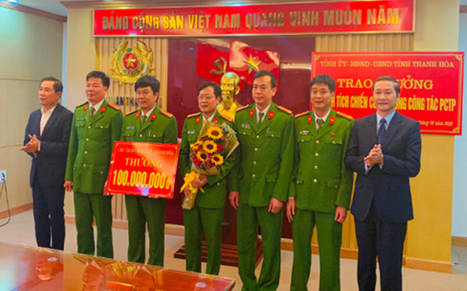 Phá những chuyên án “khủng”, Công an Thanh Hóa nhận thưởng lớn đầu năm - 1 Phá những chuyên án “khủng”, Công an Thanh Hóa nhận thưởng lớn đầu năm - 1