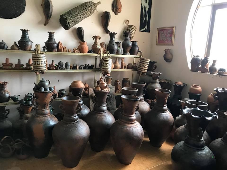 Làng gốm Bàu Trúc vắng khách du xuân, nghệ nhân cố giữ nghề truyền thống - 2