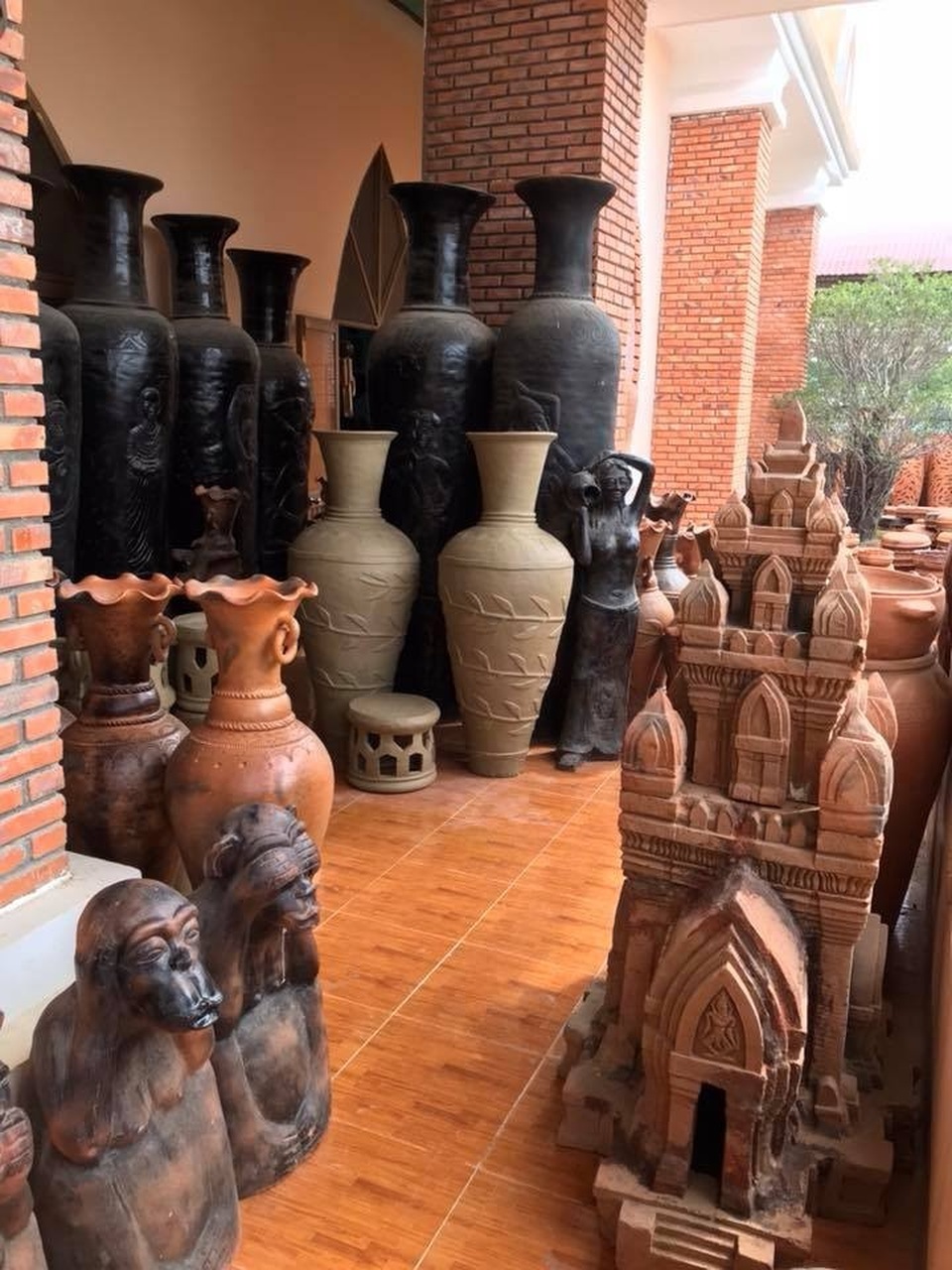 Làng gốm Bàu Trúc vắng khách du xuân, nghệ nhân cố giữ nghề truyền thống - 5