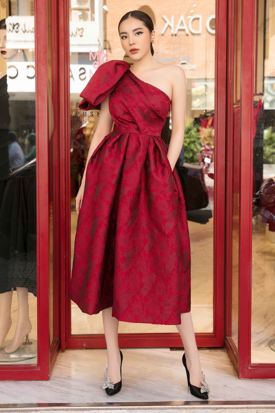 Lệ Quyên xinh đẹp dự tiệc - 8 Lệ Quyên xinh đẹp dự tiệc - 8