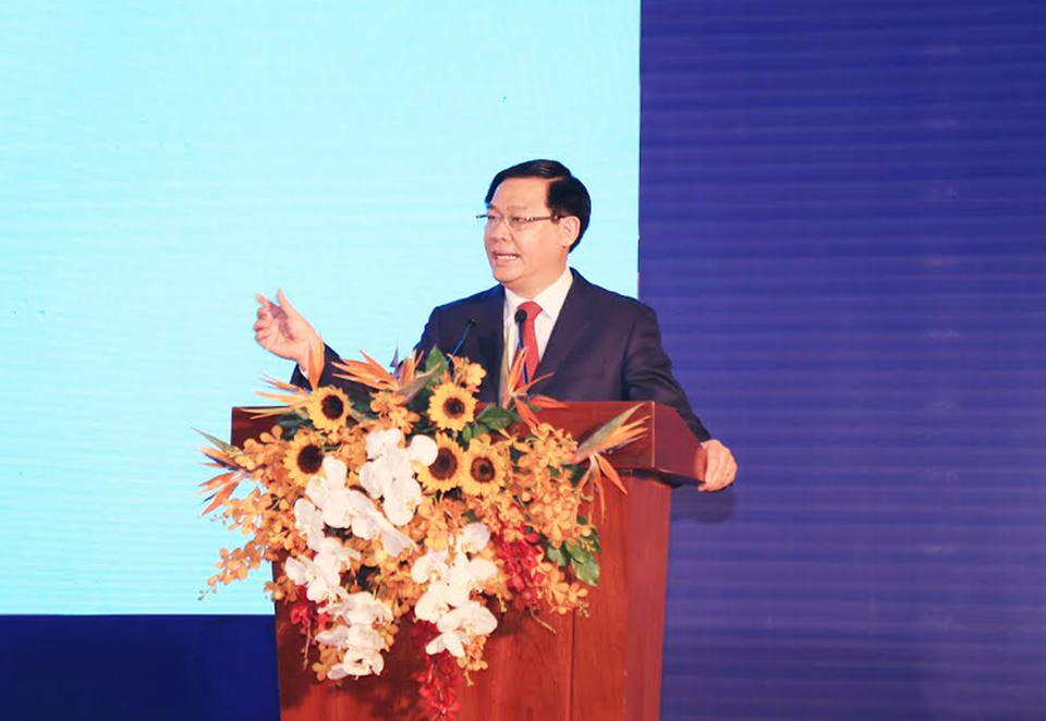 Chính phủ lắng nghe ý kiến để hoàn thiện thể chế, chính sách trong thu hút FDI - 1 Chính phủ lắng nghe ý kiến để hoàn thiện thể chế, chính sách trong thu hút FDI - 1